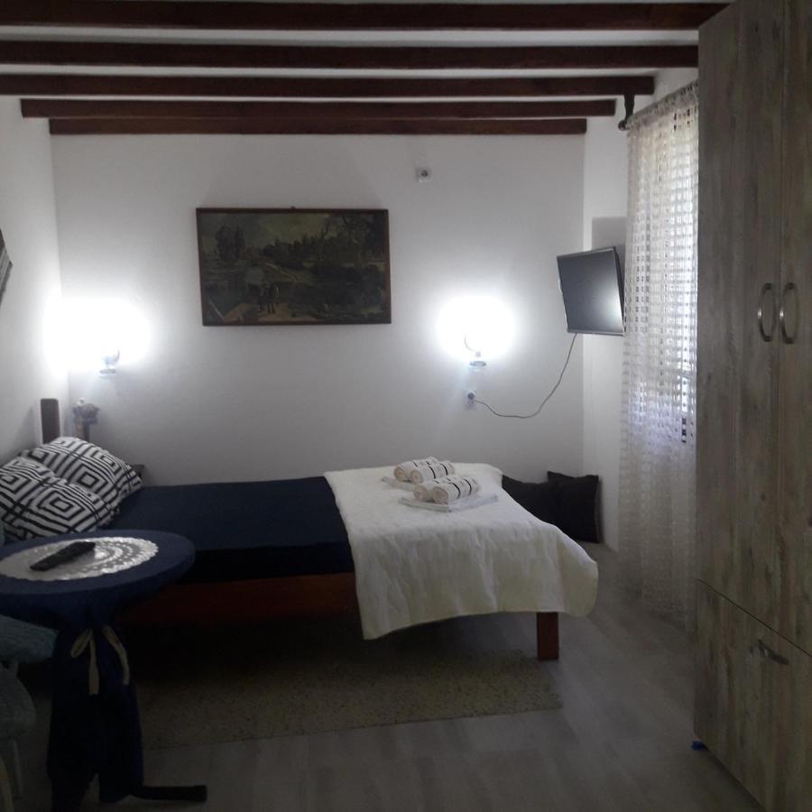 Sljivik Guest House Nis Ngoại thất bức ảnh